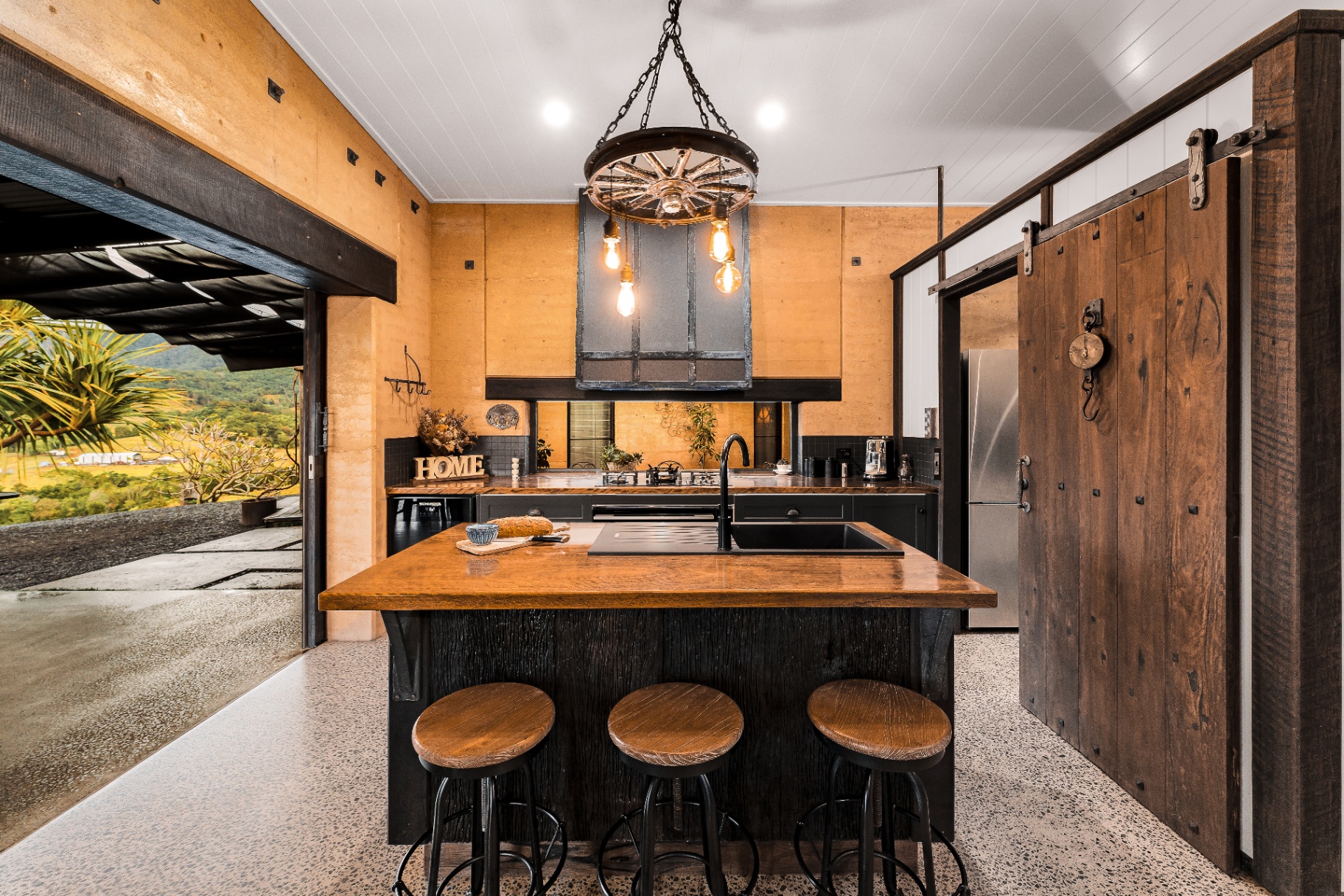 Woodfire pizza oven